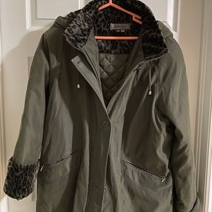 Woman's Fall/winter Jacket